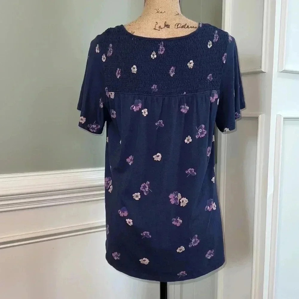 Old Navy Blue Floral Smocked Babydoll Top | Size SP PTP 21” - Picture 2 of 11